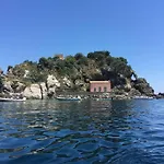 Cesare Bed & Breakfast Aci Trezza