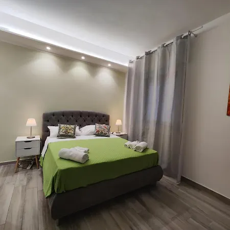 Cesare's Guests Bed & Breakfast Aci Trezza