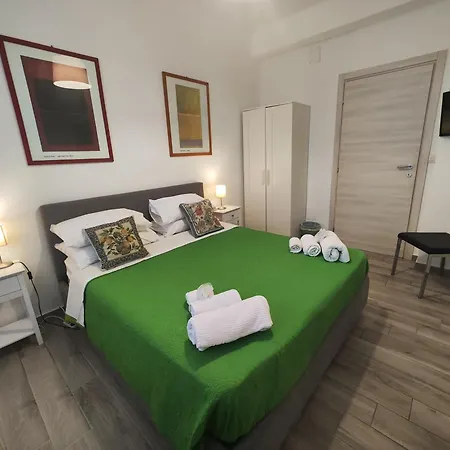 Cesare 4* أكيتْريتْسا