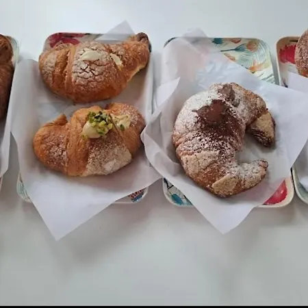 Cesare أكيتْريتْسا