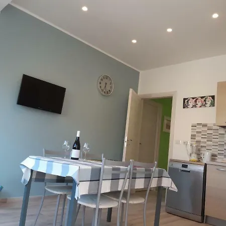 Bed & Breakfast Cesare's Guests Aci Trezza