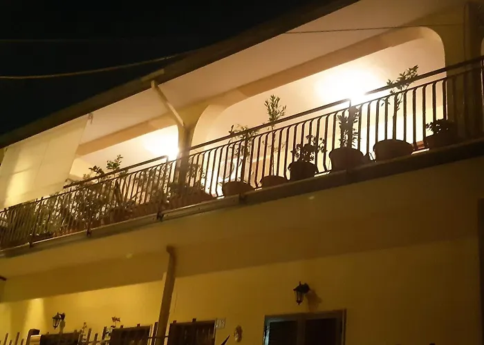 Cesare فندق مبيت وإفطار أكيتْريتْسا