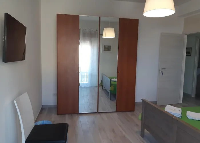 Cesare فندق مبيت وإفطار أكيتْريتْسا